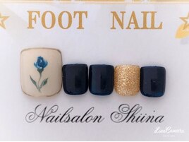 フットネイル8000円