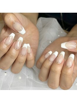 ティアベス(Tia Bess)/ベースカラーありフレンチ