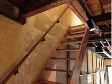 タイヘアアンドスパ(TAI hair&spa)/長屋の2階