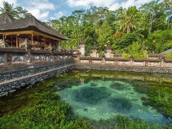 アジアンリラクゼーション ヴィラ 福岡東店(asian relaxation villa)/神々の住む山からの聖なる湧き水