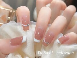 ちゅるん池袋フレンチネイル