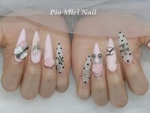 ピオミエルネイル 新宿(pio miel nail)/ピンク×クロスゴシックネイル