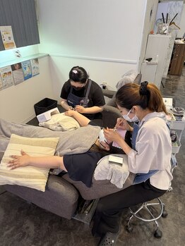 ビアンカ 沖縄おもろまち店(Bianca)の写真/《同時施術で時間短縮◎》大人気メニュー！シングルエクステ120本&デザインネイル¥11000！初回オフ無料♪