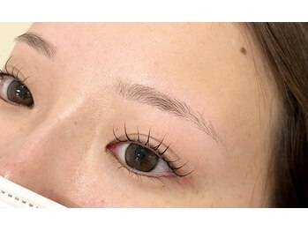 ニカ(NIKA)/まつ毛パーマ+眉スレッディング