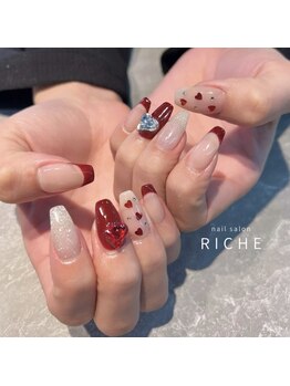 リッシュ(RICHE)/ハートホロのバレンタインネイル
