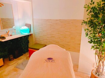 ヴィヴィッド 新越谷駅前店(ViViD)/フォレスト