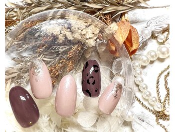 ジュアール(JuAR)/ヒョウ柄ネイル