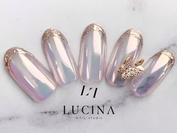 ネイルスタジオ ルキナ(LUCINA)の写真/夏ネイルはオーロラネイルやマグネットネイルの韓国ネイル、ワンホンネイル等華やかなデザインが人気♪