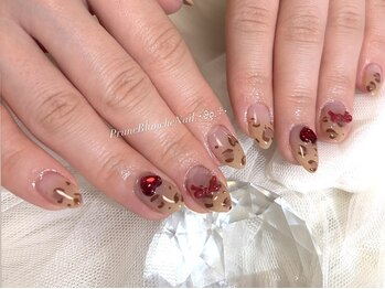 プリュネブランシュネイル(Prune Blanche Nail)/11月定額デザイン