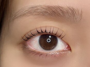 ルナブロウ(Luna Brow)の写真/一人ひとりの目元に合わせて、自然に垢抜ける仕上がりへ！朝のメイクも楽に♪[まつげパーマ/まつ毛パーマ]