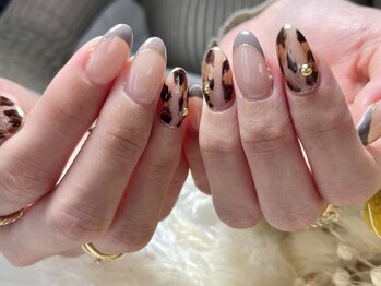サロンドフォーエイチ(salon de 4H)/ニュアンスレオパードネイル♪