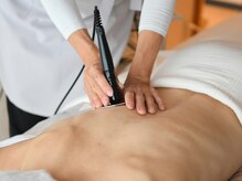 プライベートサロン サイ(sai)の雰囲気（背中の緊張を緩めることで、自律神経も整います◎）