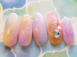 レインボーニュアンスネイル