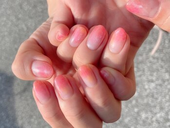 ナナマルニ(702)/グラデーション　ネイル