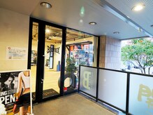 ゴート(G.O.A.T.)/店舗入口