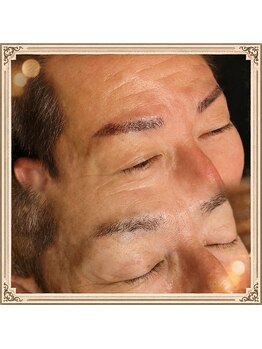 ボゴス(BOGOSS)の写真/<完全個室のメンズ専門店/人目を気にせず相談OK>プロの似合わせ眉で第一印象アップ！清潔感ある顔立ちへ