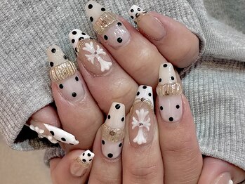 キレイエ ネイルズ(KIREIE NAILS)/ドット クロム 十字架 きれいめ