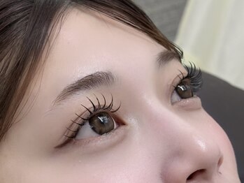 ノエ(Noae)の写真/まつ毛の負担を最小限に抑えて、目元にボリュームを！自まつ毛が少ない方もボリュームUPで理想の目元に♪