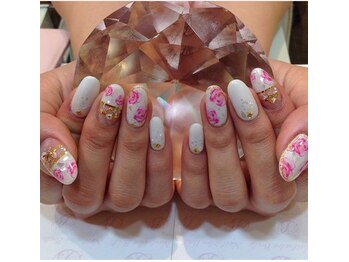 エスフィーネイルサロン ブリーユ(Esfy nailsalon Brille)/お花ネイル