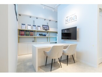 睡眠美容ラウンジ 新宿/カウンセリングカウンター