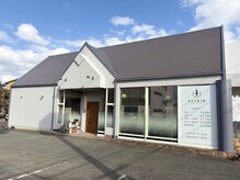 エリクサー(ELIXIR)の雰囲気(美容室併設のサロン/駐車場完備/自転車/バイクOK)