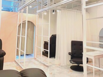 ベベ(bebe)/【店内】その他