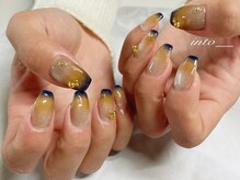 ネイルサロン イントゥ(into_)/グラデーション　ネイビー