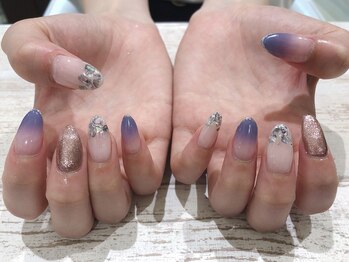 ブルーグラデラメネイル