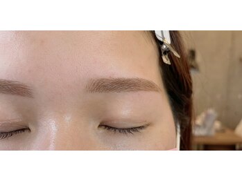 ダフネ(DAFNE)/垢抜け眉