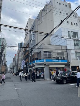 ワックスサロン ジー(waxsalon Gee!)/タバコ屋横を直進ください。