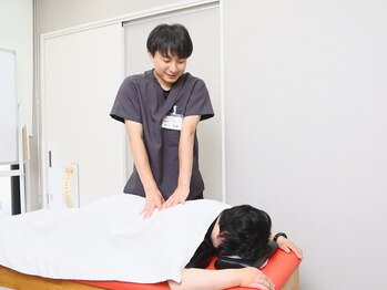 ほねつぎ 牛久はりきゅう接骨院の写真/肩こり・腰痛の原因は骨盤の歪み!!姿勢分析と丁寧なカウンセリングで根本改善へ導きます♪健康をサポート♪