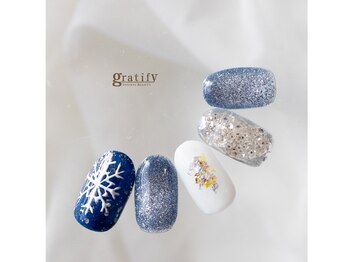 グラティフィー(gratify)/キラキラマグネットネイル