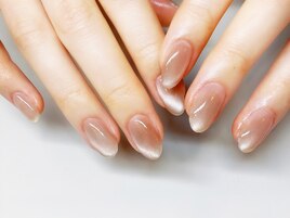 ガラスのように輝くマグネット