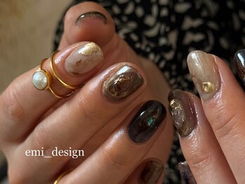 メルファッジ(mer fudge)/ニュアンスネイル