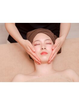 ホウレイ線・たるみ改善！予防ケア