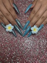 ネイルアンバー 西向田店(Nail amber)/ロング2本アート♪