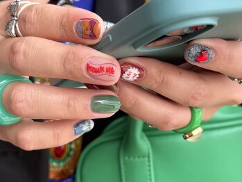 モノ 本通(mono)/ちぐはぐネイル