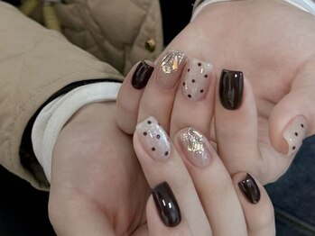 ブラウンネイル