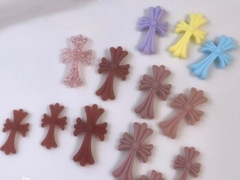 リシア(Lisia)の写真/トレンドのパーツが豊富！画像に合わせた色味作成が得意なネイルサロンで指先を彩りませんか？★