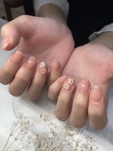サフィールネイルサフィールネイル(Saphir nail)/スキンカラー×フラワー