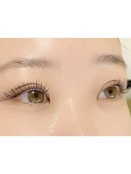 ナチュラル上品な目元にしたい