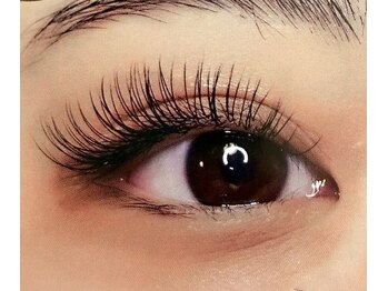アイラッシュウル 金沢八景(eyelash uLu)の写真/【話題のLEDエクステ導入】理想のお目元をもっと長持ちに♪ワンランク上の美しさへ☆圧倒的モチ◎