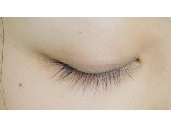 シルフ 石橋店(Sylph)/アイシャンプーで汚れ落とし