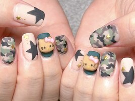 Y2K迷彩キャラクターネイル