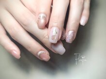 フローフェン(Floofen)/チューリップネイル