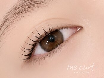 ミーカールプラス 北方店(me curl+)の写真/ナチュラルだけどしっかり存在感！毛先まで美しいカールで、エクステ級の上品な目元へ