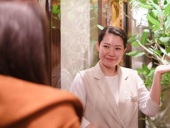 アンジェラックス 福岡天神店/お出迎え