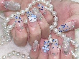 水色ヒョウ柄ネイル