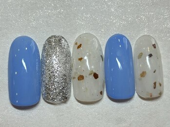 ネイルアンドアイラッシュ ネネ/キラキラ 大人シンプル