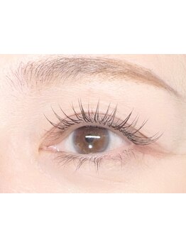 ナチュラル上品な目元にしたい